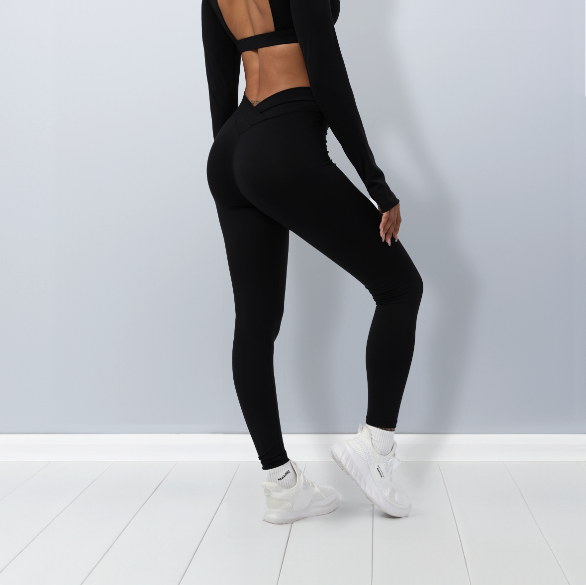 Crescent V-Cross Leggings - Hera Activewear