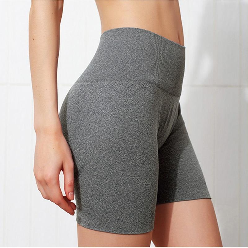 Seamless Push Up Shorts - Polonium Co.